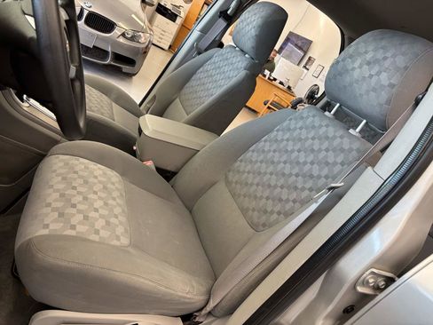 Used 2007 Chevrolet Equinox LS image 19