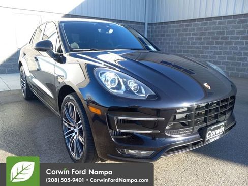 Used 2015 Porsche Macan Turbo image 1