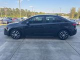 Used 2022 Toyota Corolla LE image 4