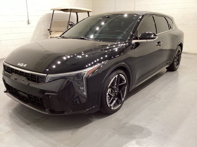 Used 2026 Kia K4 GT-Line w/ GT-Line Premium Package FWD image 3