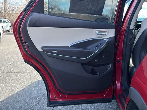 Used 2017 Hyundai Santa Fe Limited image 24