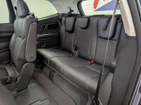 New 2025 Subaru Ascent Touring w/ Popular Package #2 image 5