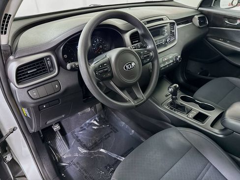 Used 2016 Kia Sorento L FWD image 15