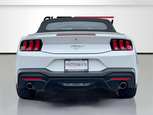 Used 2024 Ford Mustang Premium image 6