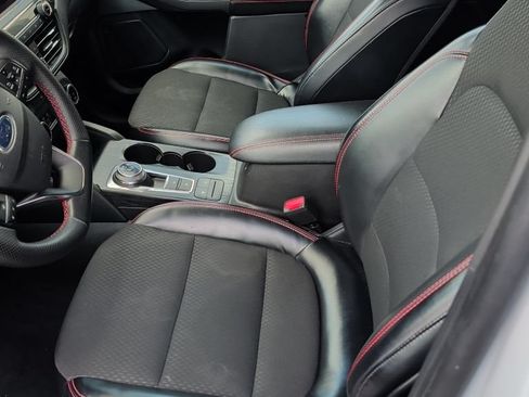 Used 2025 Ford Escape ST-Line AWD/4WD image 6