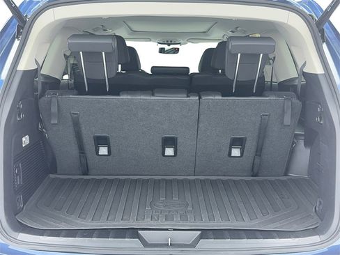 Used 2022 Subaru Ascent Limited w/ Technology Package image 13