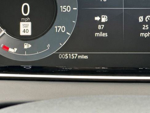 Used 2024 Land Rover Range Rover Evoque Dynamic SE image 34