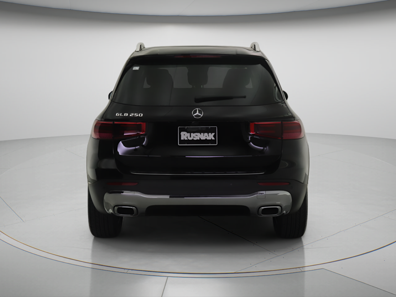 New 2026 Mercedes-Benz GLB 250 image 3