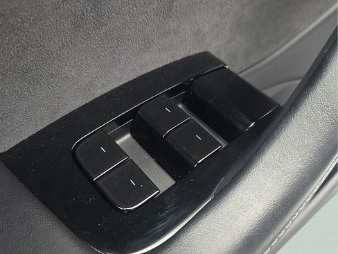 Used 2020 Tesla Model 3 Long Range AWD/4WD image 14