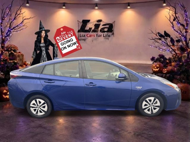Used 2017 Toyota Prius Three w/ Advanced Technology Package FWD image 2