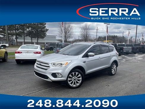 Used 2018 Ford Escape Titanium image 1