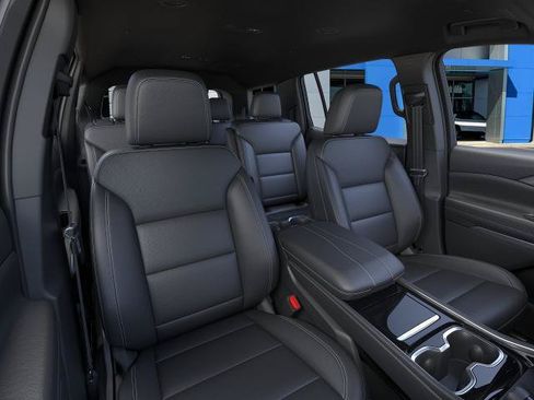 New 2027 Chevrolet Traverse LT w/ Driver Confidence Package FWD image 40