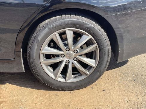 Used 2015 INFINITI Q50 2.0t w/ Moonroof Package image 6