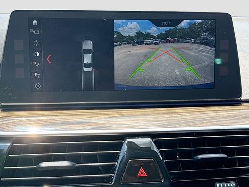Used 2018 BMW 530e RWD image 34