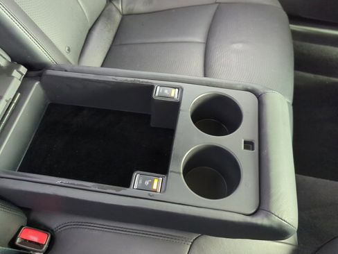 Used 2016 INFINITI Q70 L 3.7 image 39