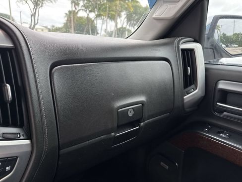 Used 2018 GMC Sierra 1500 SLT AWD/4WD image 55