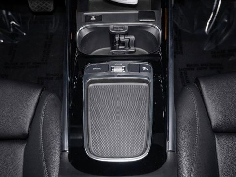 New 2026 Mercedes-Benz GLB 250 image 19