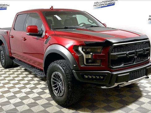 Certified 2019 Ford F150 Raptor w/ Equipment Group 802A Luxury image 3