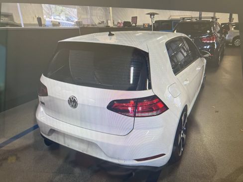 Used 2018 Volkswagen GTI S FWD image 16