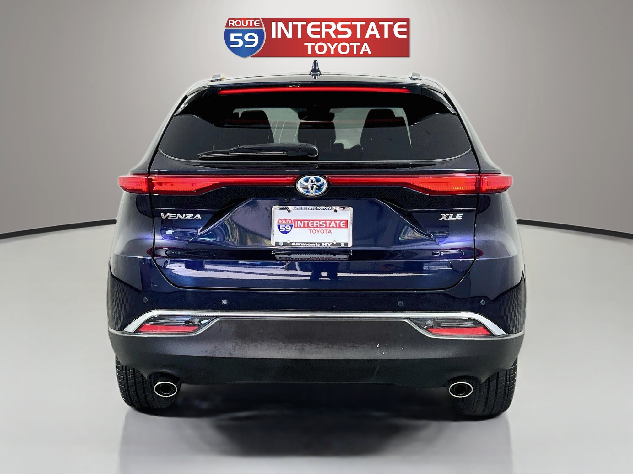 Certified 2023 Toyota Venza XLE AWD/4WD image 6