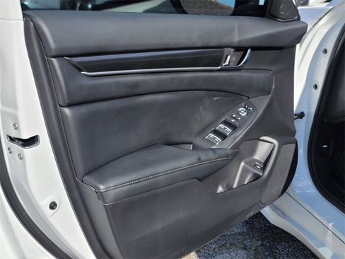 Used 2022 Honda Accord Sport Special Edition image 13