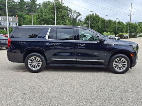 Used 2022 GMC Yukon XL SLT w/ SLT Premium Package AWD/4WD image 26