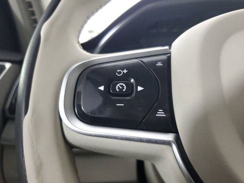 Certified 2025 Volvo XC90 T8 Core AWD/4WD image 27