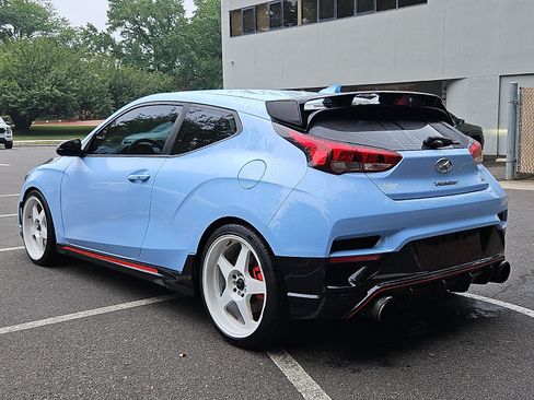 Used 2020 Hyundai Veloster N w/ Performance Package FWD image 4