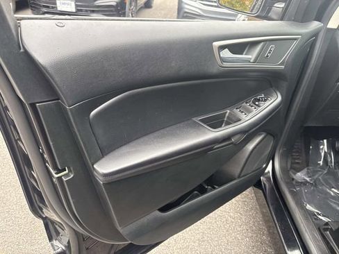 Used 2023 Ford Edge SEL image 18