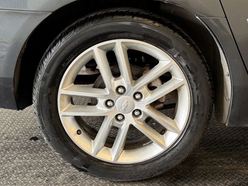 Used 2011 Chevrolet Impala LTZ image 11