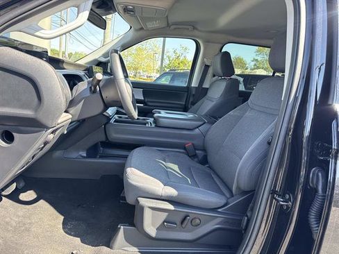 Used 2025 Ford Expedition Max Active AWD/4WD image 7