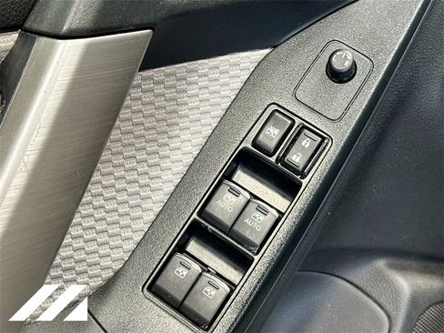 Used 2018 Subaru Forester 2.5i Premium image 18