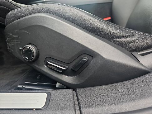 Used 2020 Volvo S60 T6 Inscription image 16