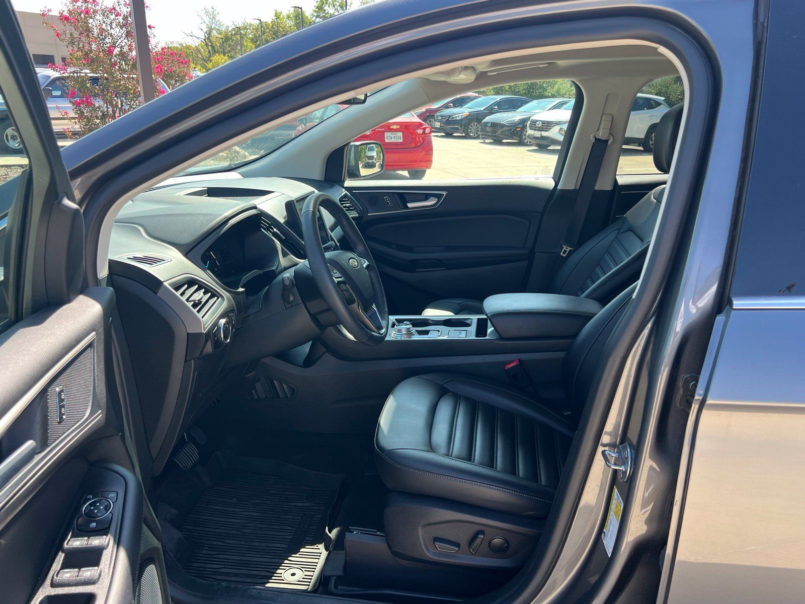 Used 2024 Ford Edge SEL w/ Convenience Package AWD/4WD image 23