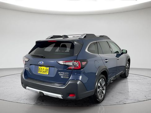 Used 2025 Subaru Outback Touring XT AWD/4WD image 5