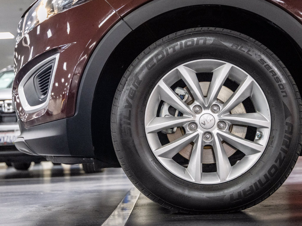 Used 2018 Kia Sorento LX AWD/4WD image 13