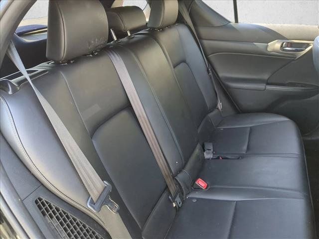 Used 2015 Lexus CT 200h w/ Navigation Package FWD image 20