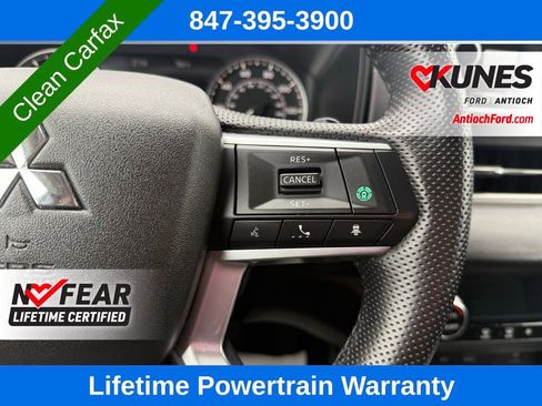 Used 2024 Mitsubishi Outlander SE image 32