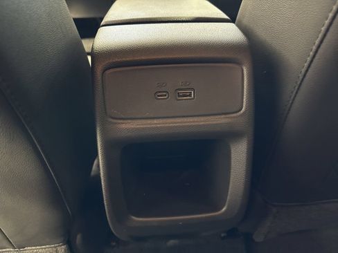Used 2024 Chevrolet Trax LT w/ Driver Confidence Package FWD image 32