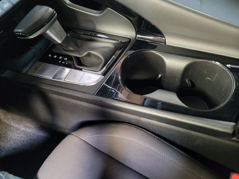 Used 2025 Hyundai Elantra SEL FWD image 26