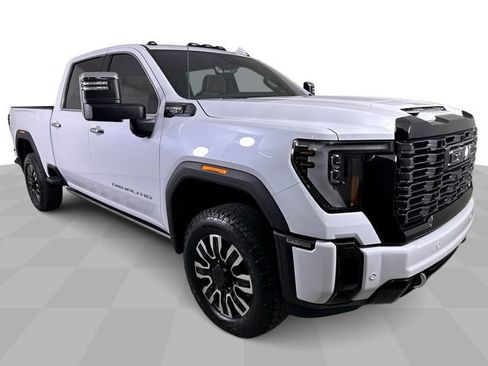 New 2026 GMC Sierra 2500 Denali Ultimate AWD/4WD image 2