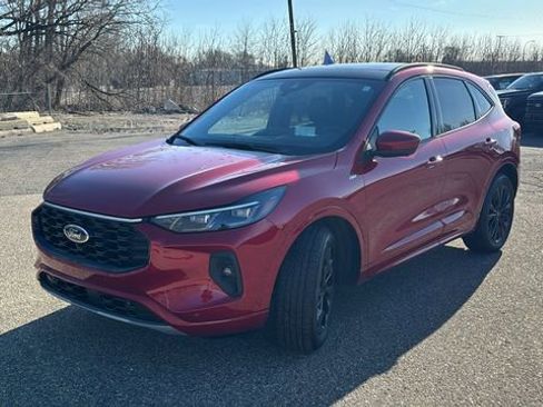 Certified 2024 Ford Escape ST-Line Elite w/ Premium Technology Package image 7