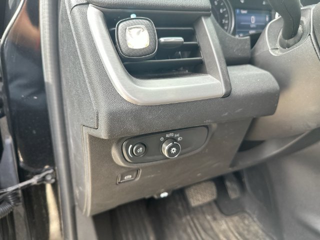 Used 2024 GMC Terrain SLE FWD image 49