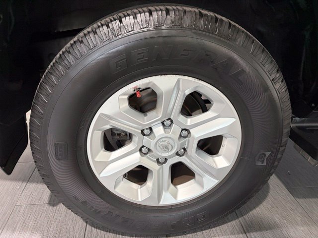 Used 2018 Toyota 4Runner SR5 RWD image 24