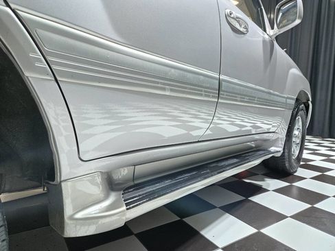 Used 2002 Toyota Land Cruiser image 43