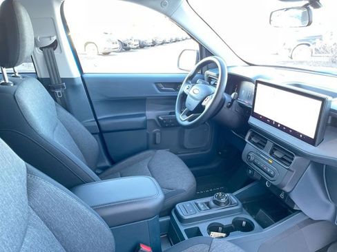 Used 2025 Ford Maverick XLT w/ Black Appearance Package image 17