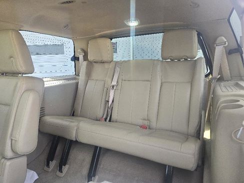 Used 2013 Ford Expedition XLT AWD/4WD image 7