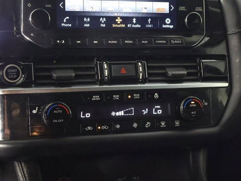 Used 2023 Nissan Pathfinder SL image 46