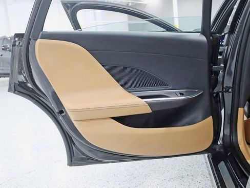 Used 2022 Lucid Air Grand Touring image 40