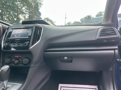 Used 2017 Subaru Impreza 2.0i Premium image 17